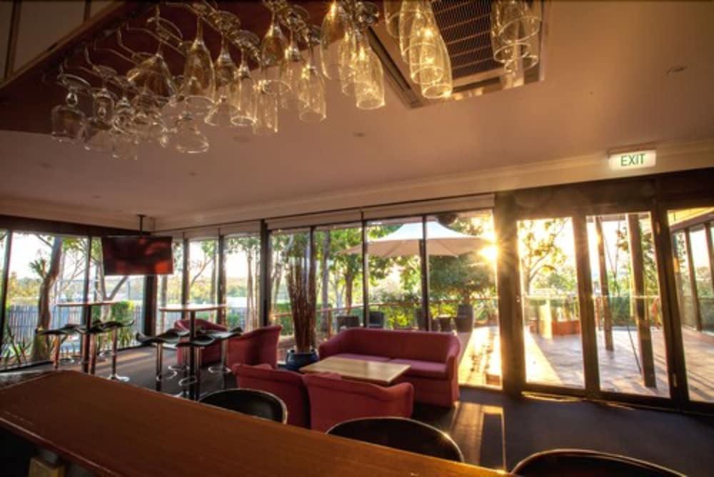 Springwood Motor Inn Dış mekan fotoğraf
