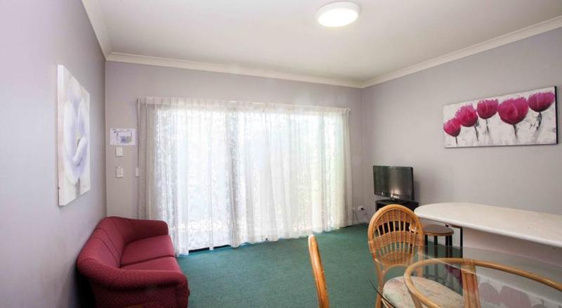 Springwood Motor Inn Dış mekan fotoğraf