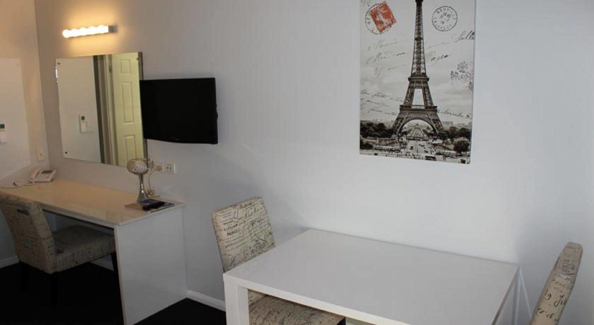 Springwood Motor Inn Dış mekan fotoğraf